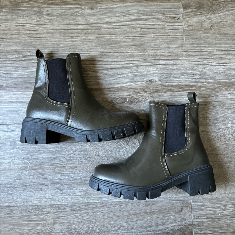 Fall boots - Picture 4 of 4